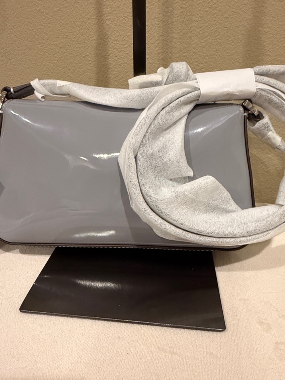 Kate Spade New York Reegan Patent Mini Flap Crossbody bag - Picture 4 of 7